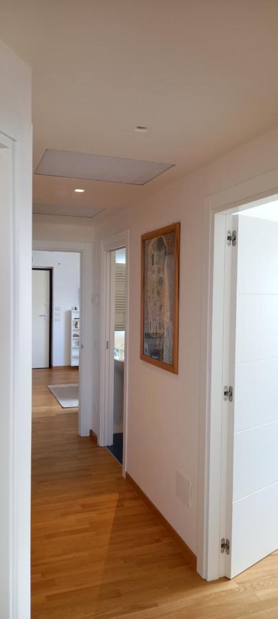 Central Apartment Con Tre Camere Da Letto โลโกโรตอนโด ภายนอก รูปภาพ