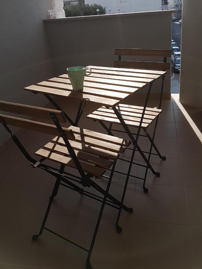 Central Apartment Con Tre Camere Da Letto โลโกโรตอนโด ภายนอก รูปภาพ